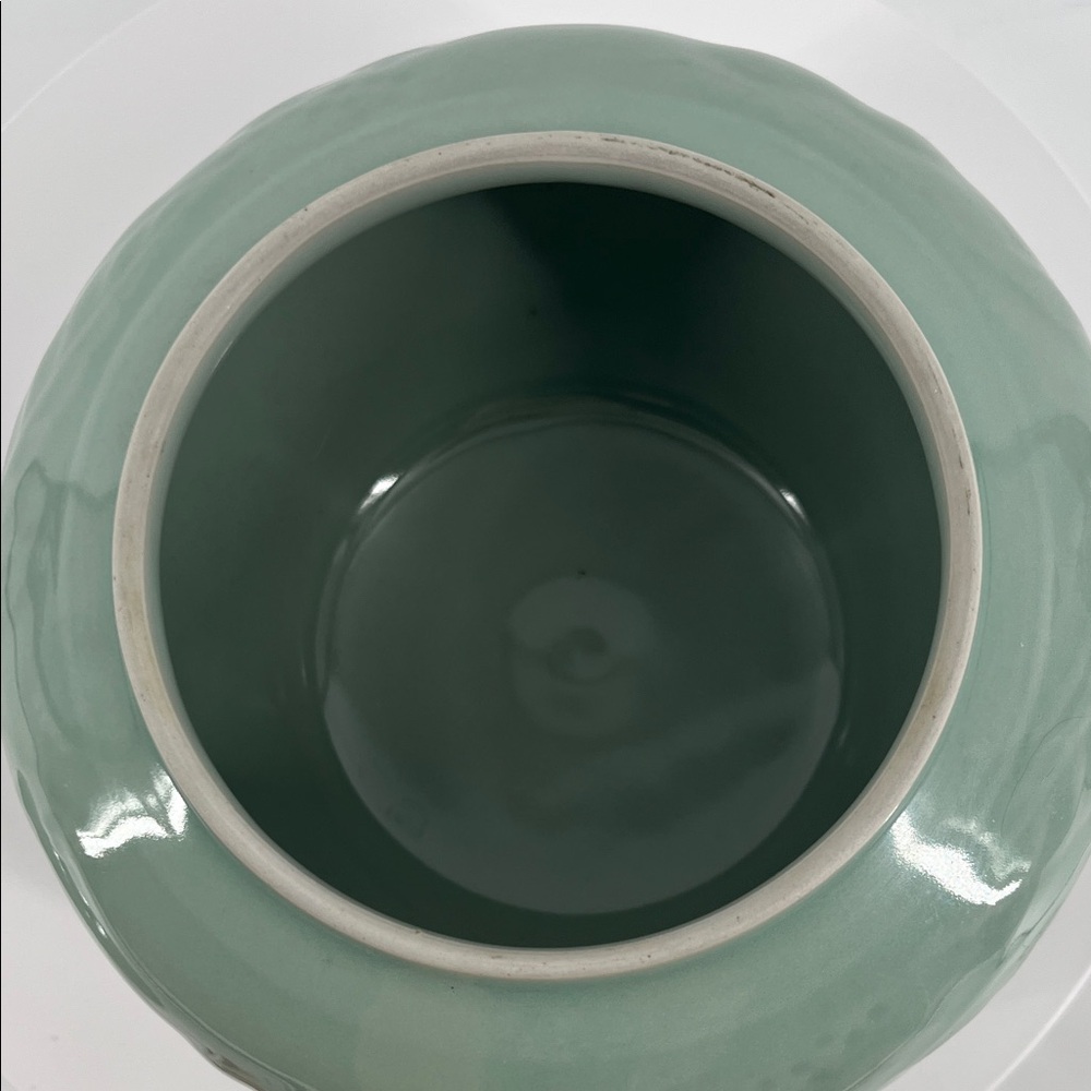 Rare Vintage Chinese Porcelain Celadon Green Ginger Vase in Mint‎ Condition - Picture 6 of 11